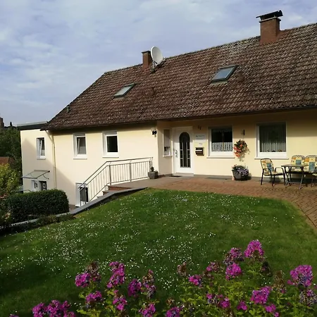 Apartment Ruhige In Polle, Cleaning Included *