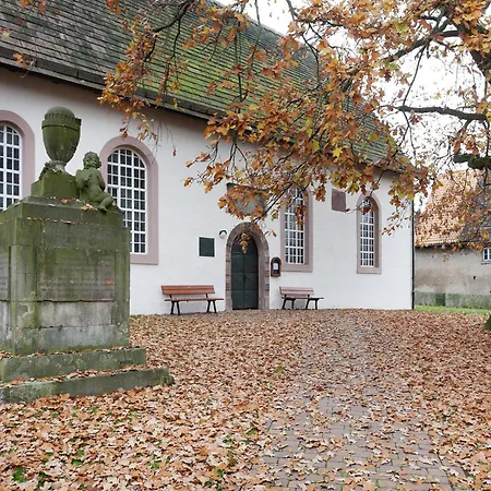 Ruhige In Polle, Cleaning Included Apartment
