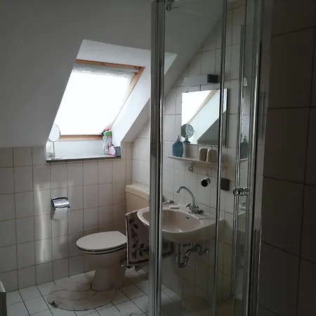 Apartment Ruhige In Polle, Cleaning Included *